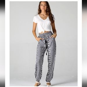 Angie bohemian patterned harem jogger pants M